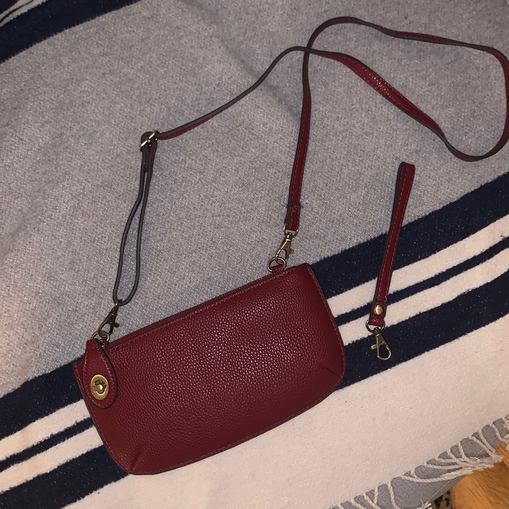 Crossbody bag/wristlet